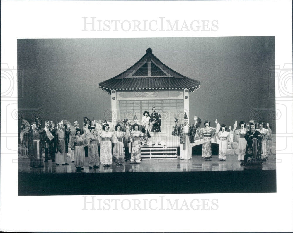 Undated Scene From Operetta The Mikado Press Photo - Historic Images