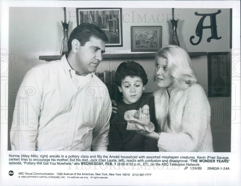 1989 Hollywood Actors Alley Mills/Fred Savage/Dan Lauria Press Photo - Historic Images