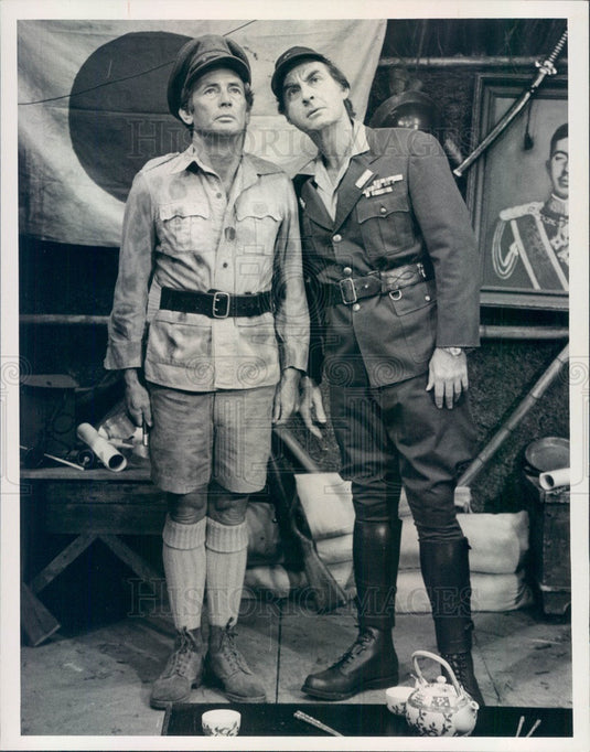 1976 Hollywood Actors Joey Bishop & Sid Caesar Press Photo - Historic Images
