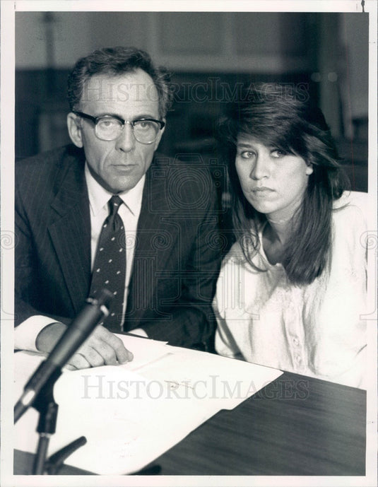 1989 Hollywood Actors Nancy McKeon & Bruce Weitz Press Photo - Historic Images