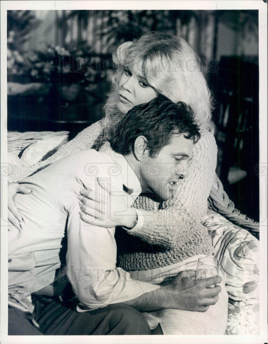 1982 Hollywood Actors Cliff Potts & Christopher Norris Press Photo - Historic Images