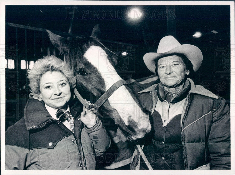 1984 Denver, Colorado Rodeo Rider Shanna Bush &amp; Her Mother Press Photo - Historic Images