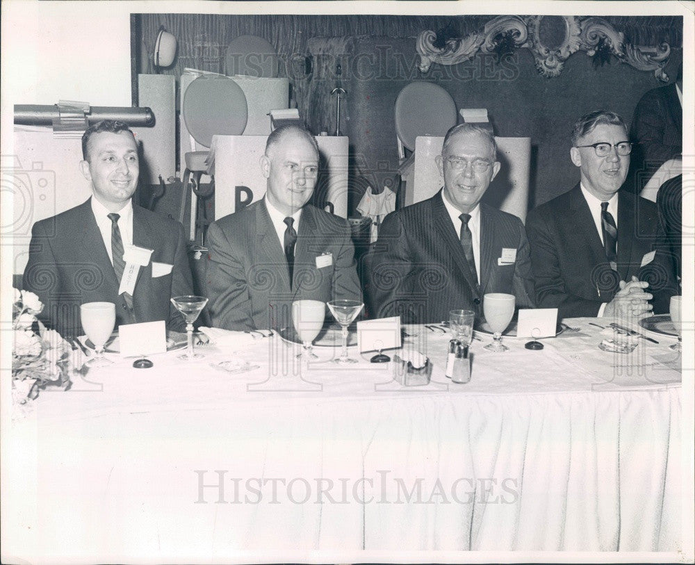 1963 Chicago, IL Aluminum Industries Sales VP J Renfrew, GD Aravosis Press Photo - Historic Images