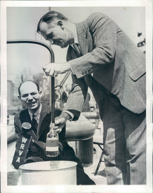 1943 Virginia Gov Colgate Darden Opening Oil Pipeline in Richmond Press Photo - Historic Images