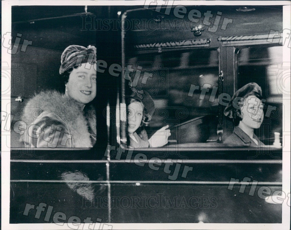 1938 England The Queen Mother, Princesses Elizabeth Press Photo adr119 - Historic Images