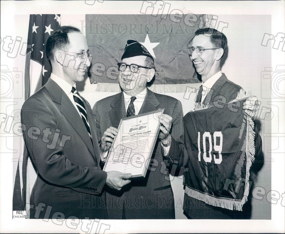 1954 Chicago, IL 109th AAA Brigade Veterans Assn Members Press Photo adr493 - Historic Images