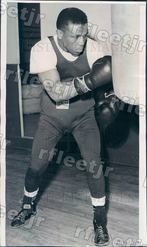 1952 St. Louis Lightweight Boxer Charlie Riley Press Photo ads285 - Historic Images