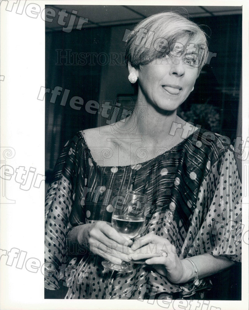 1985 Chicago, Illinois Designer &amp; Click Columnist Sharon Hart Press Photo ads49 - Historic Images