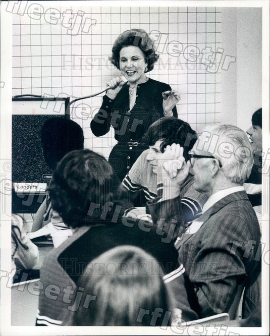 1982 Advice Columnist Ann Landers, Eppie Lederer Press Photo ads579 - Historic Images