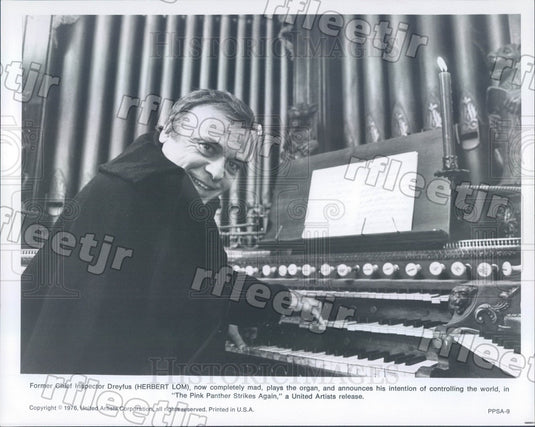 1976 Actor Herbert Lom in Film The Pink Panther Strikes Again Press Photo adt175 - Historic Images