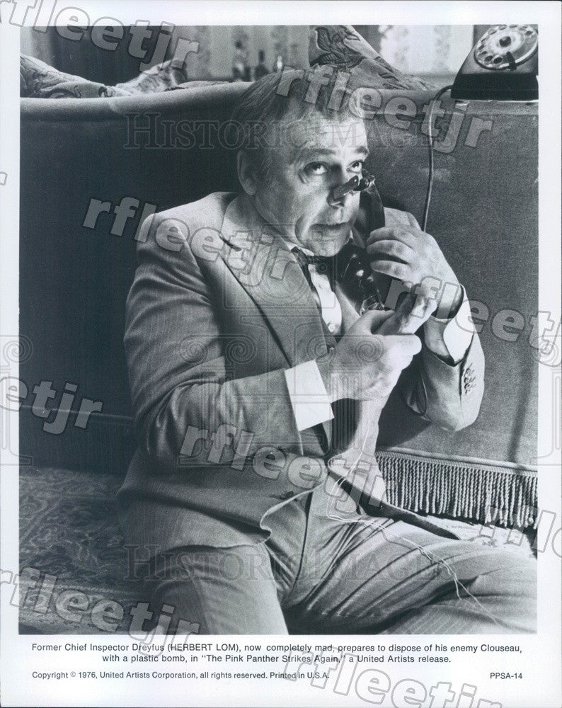 1976 Actor Herbert Lom in Film The Pink Panther Strikes Again Press Photo adt181 - Historic Images