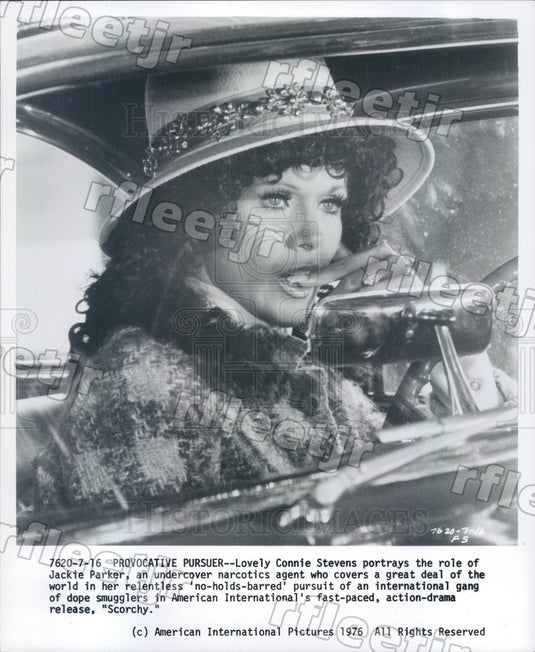 1976 Actress, Singer Connie Stevens in Film Scorchy Press Photo adt297 - Historic Images