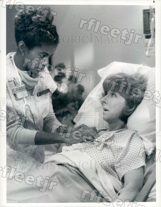 1987 Actors Christina Pickles, Saundra Sharp on St. Elsewhere Press Photo adt443 - Historic Images