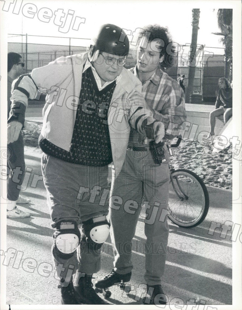 1986 Actors Howie Mandel &amp; Stephen Furst on TV St. Elsewhere Press Photo adt455 - Historic Images