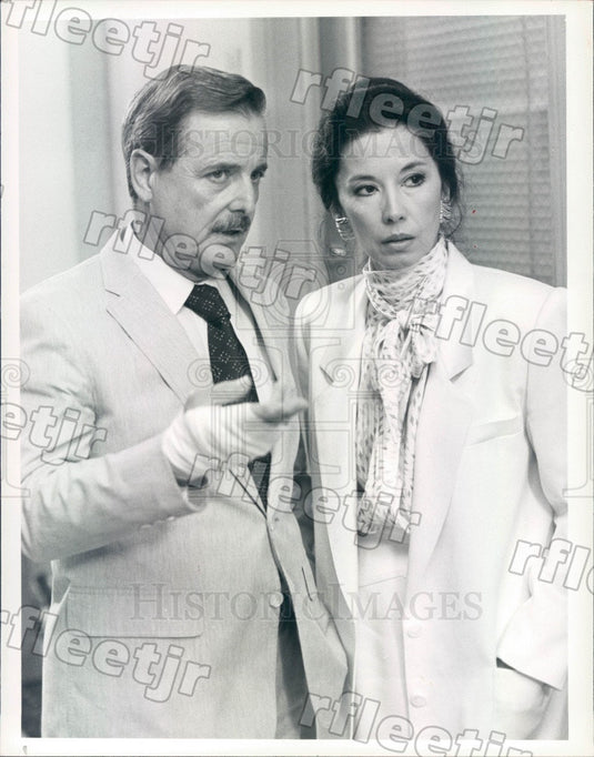 1986 Actors William Daniels, France Nuyen on TV St. Elsewhere Press Photo adt477 - Historic Images