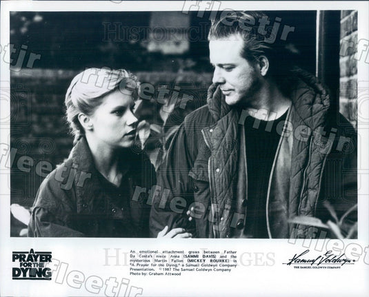 1987 Actors Mickey Rourke & Sammi Davis in Film Press Photo adt53 - Historic Images