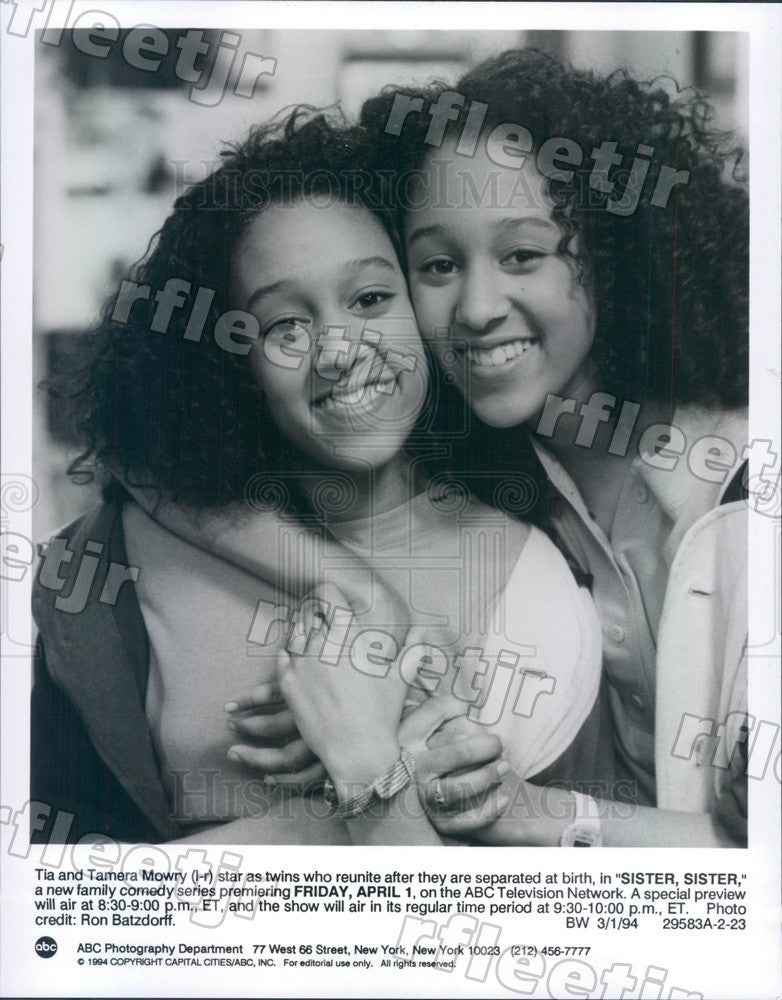 1994 Actresses Tia &amp; Tamera Mowry on TV Show Sister, Sister Press Photo adu333 - Historic Images