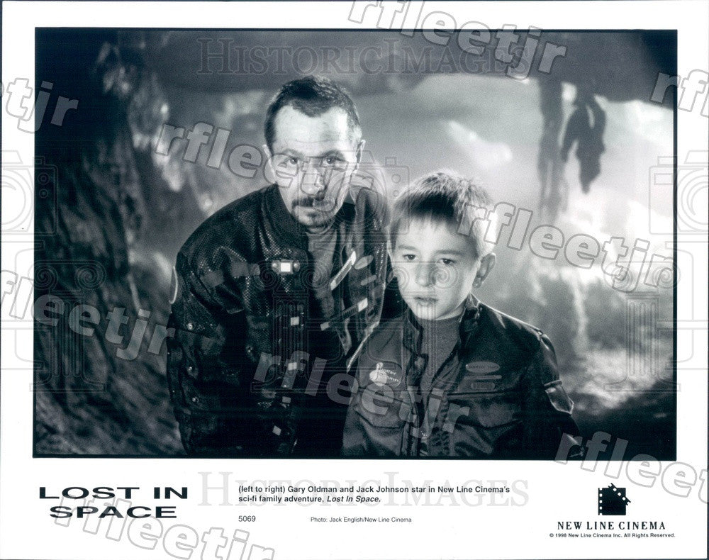 1998 Actors Gary Oldman &amp; Jack Johnson in Film Lost In Space Press Photo adu39 - Historic Images