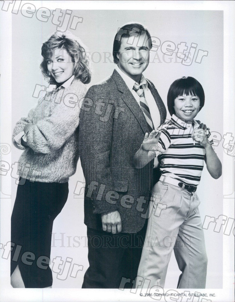 1986 Actors Nancy Stafford, Gil Gerard, Ernie Reyes Jr Press Photo adu411 - Historic Images
