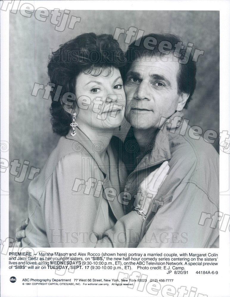 1991 Actors Marsha Mason &amp; Alex Rocco on TV Show Sibs Press Photo adu421 - Historic Images