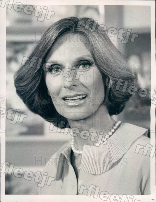 1977 Oscar, Emmy Winning Actress Cloris Leachman Press Photo adv109 - Historic Images