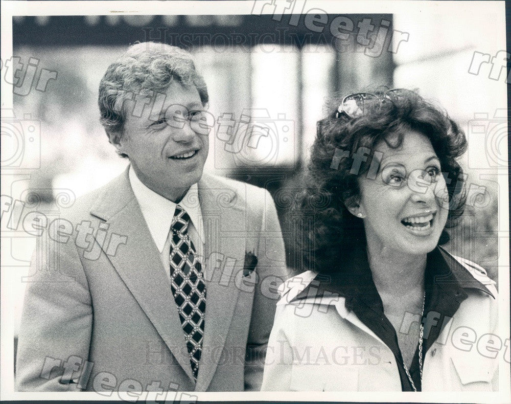 1977 Emmy Winning Actors, Singers Steve Lawrence, Eydie Gorme Press Photo adv127 - Historic Images