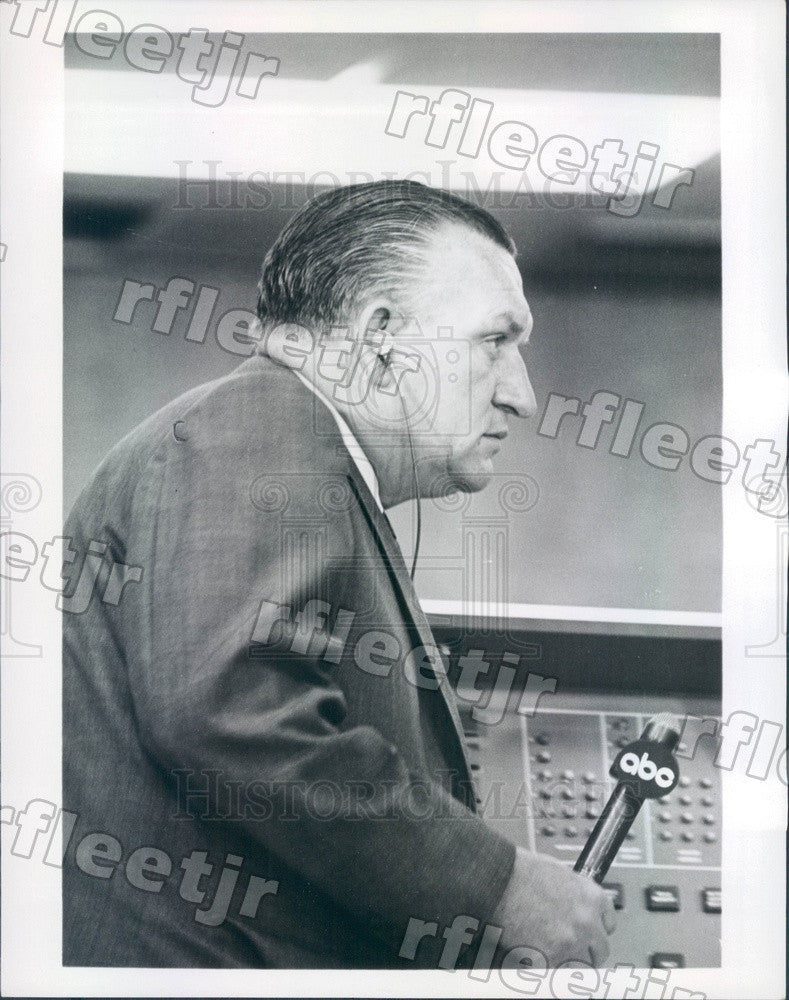 1968 ABC News Anchor Bill Lawrence, Peabody Award Winner Press Photo adv129 - Historic Images