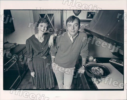 1980 Chicago, IL Cookbook Authors John Leckel & Agnes Feeney Press Photo adv213 - Historic Images