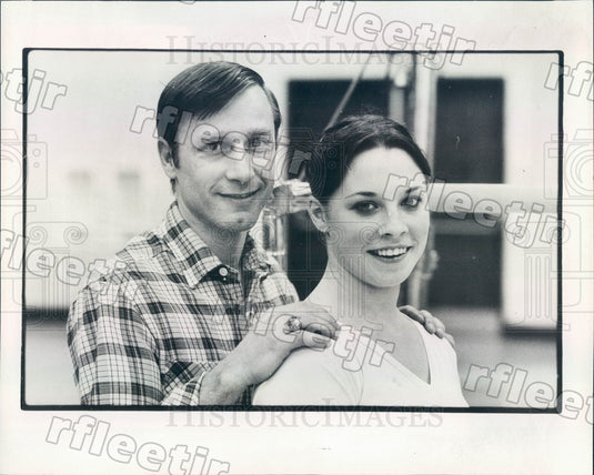 1982 Chicago, IL Forest View High School Gymnast Nina Dziem Press Photo adv347 - Historic Images