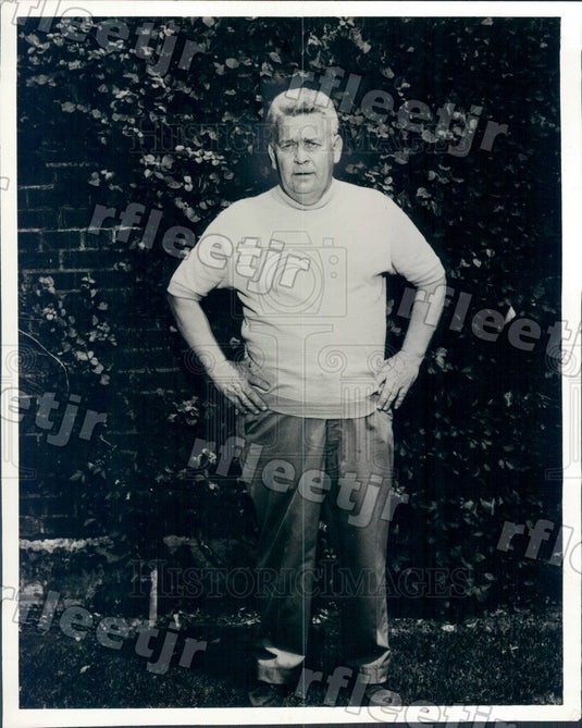 1981 Chicago, IL Wrigley Field Head Groundskeeper Roy Bogren Press Photo adv403 - Historic Images