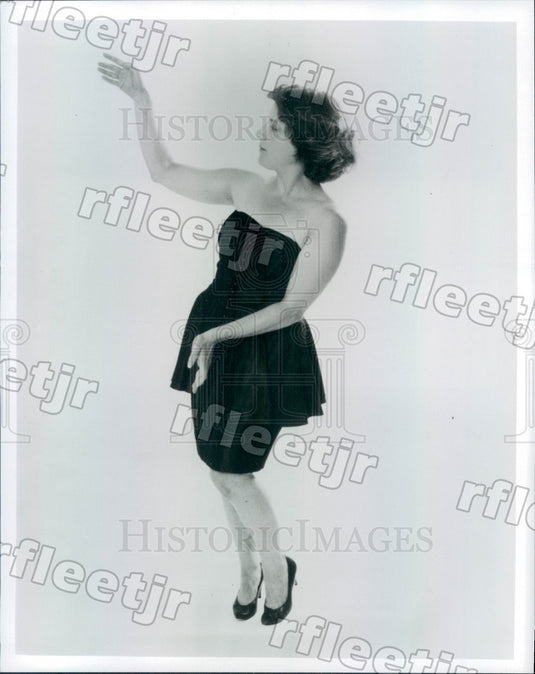 1989 Dancer, Performance Artist Ann Carlson Press Photo adv5 - Historic Images
