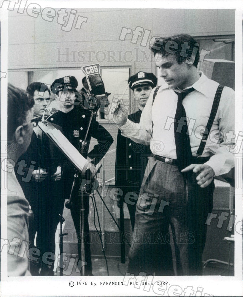 1975 Actor Paul Shenar in The Night That Panicked America Press Photo adw103 - Historic Images