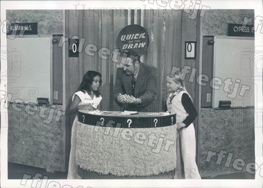 1975 St. Petersburg, FL TV Host Jim Spear & Quick on the Draw Press Photo adw323 - Historic Images