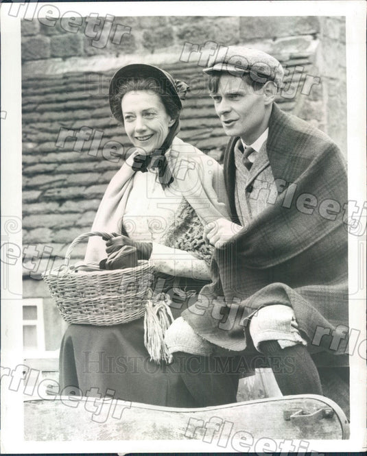 1983 Emmy Winning Actor Eileen Atkins & Karl Johnson Press Photo adw339 - Historic Images