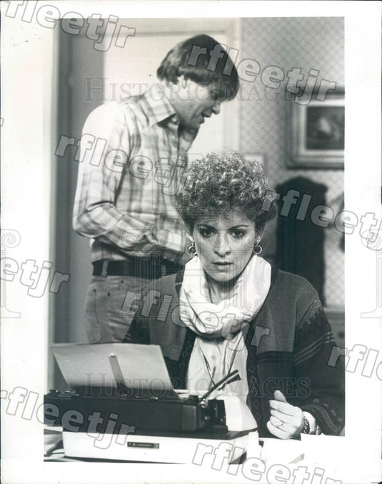 1983 British Actors James Bolam & Suzanne Bertish on PBS Press Photo adw345 - Historic Images