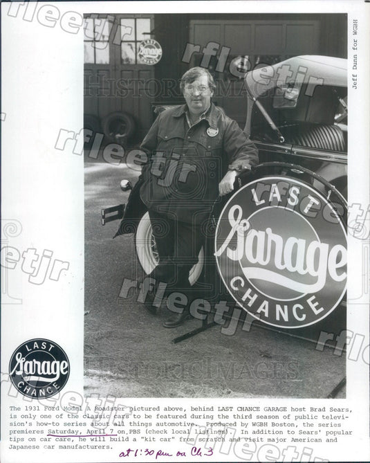 1984 Automotive Expert & TV Host Brad Sears on PBS Press Photo adw385 - Historic Images