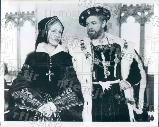1979 British Actors John Stride & Claire Bloom in Henry VIII Press Photo adw441 - Historic Images
