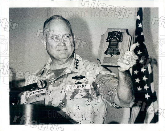 1991 US Army General Norman Schwarzkopf, US Central Command Press Photo adw491 - Historic Images