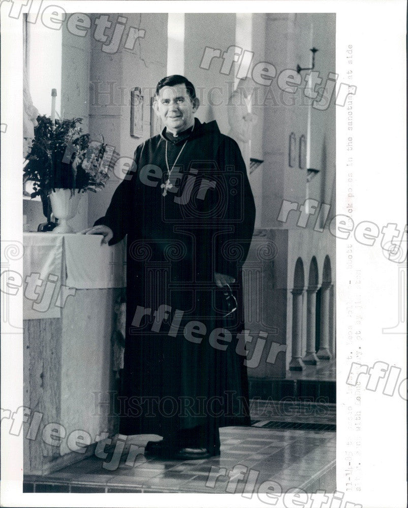 1985 Pasco County, FL Abbot Patrick Shelton of Saint Leo Abbey Press Photo adw51 - Historic Images