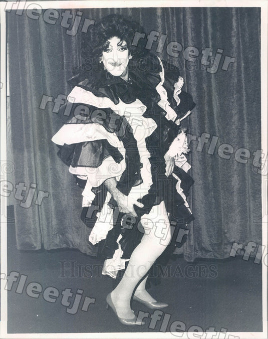 1991 Chicago, WGN's Al Lerner in Drag for La Cage Aux Folles Press Photo adw605 - Historic Images