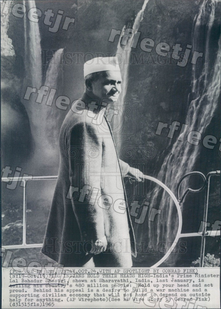 1965 India Prime Minister Lal Bahadur Shastri Press Photo adw703 - Historic Images