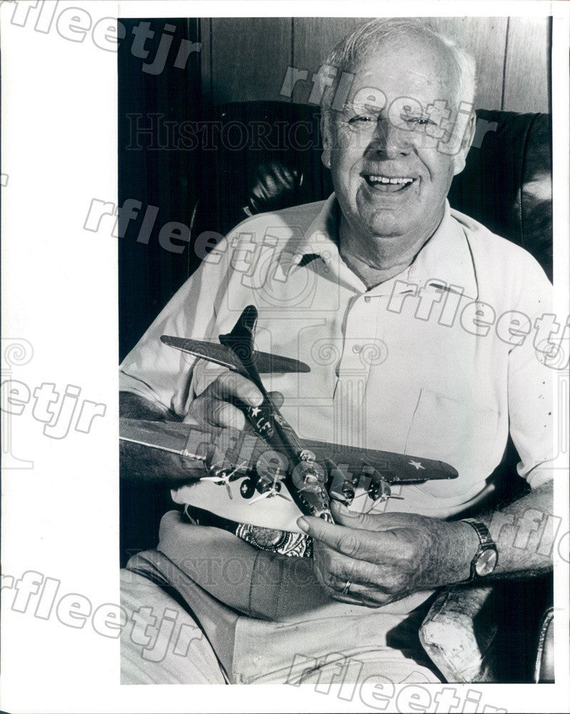 1988 Clearwater, FL US Army Air Corp Lt Bill Shelton, B-17E Press Photo adw85 - Historic Images