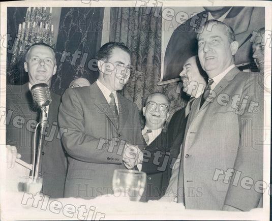 1956 US VP Nixon, Chicago Rabbi Louis Mann, IL Gov Stratton Press Photo adw905 - Historic Images