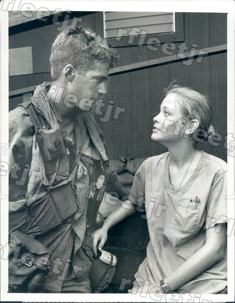 1988 Actors Stephen Caffrey &amp; Pamela Gidley on Tour of Duty Press Photo adx1001 - Historic Images