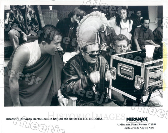1994 Oscar Winning Director Bernardo Bertolucci Filming Press Photo adx101 - Historic Images