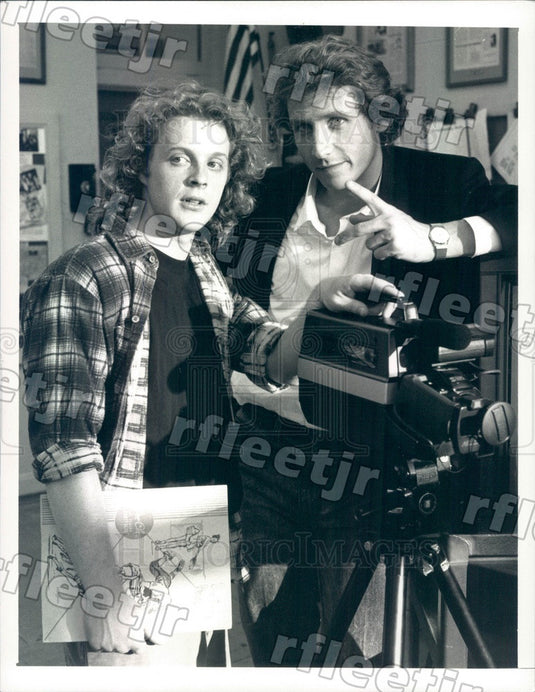 1988 Actors Andrew White & Sam Robards on TV Show TV 101 Press Photo adx1067 - Historic Images