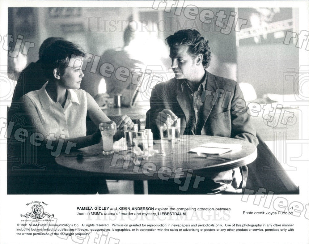 1991 Actors Pamela Gidley, Kevin Anderson in Film Liebestraum Press Photo adx133 - Historic Images