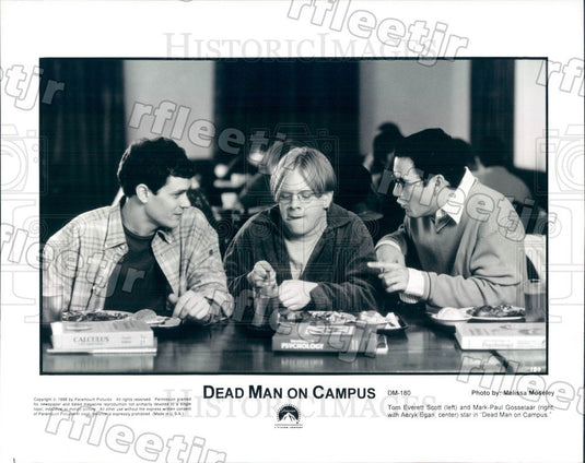 1998 Actor Tom Everett Scott, Mark-Paul Gosselaar, Aeryk Egan Press Photo adx229 - Historic Images