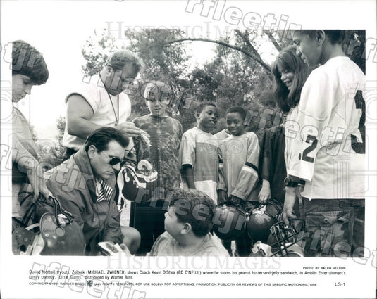 1994 Actors Michael Zwiener, Ed O'Neill in Film Little Giants Press Photo adx275 - Historic Images