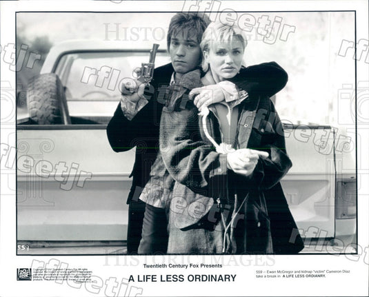 1997 Actors Ewan McGregor & Cameron Diaz in Film Press Photo adx331 - Historic Images